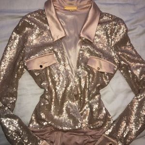 Sequence plunge neck collared bodysuit